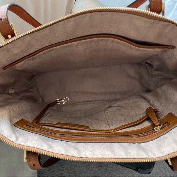 Michael Kors Charlotte Large Saffiano Leather Tote – Luggage Brown Zip Bag - Picture 4 of 8